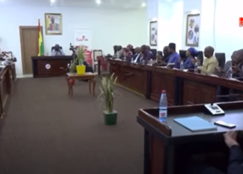 Guinée : ‘’Les derniers documents de financement inconditionnels du projet Simandou signés’’, annonce Dr Djiba Diakité !!!