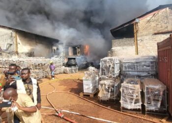 Incendie d’un entrepôt de l’EDG : Pas de perte en vies humaines, de nombreux dégâts enregistrés (Ministère Energie) !!!