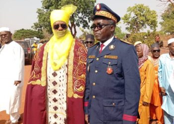 Dinguiraye: Le Sultan Roi des Bamoun, Sa Majesté MOUHAMMAD-NABIL est arrivé!!!