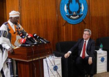 Sénégal : le Premier ministre Sonko évoque la possibilité de fermer les bases militaires françaises !!!