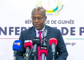 Presse : Voici les raisons du retrait des agréments de certains médias privés, selon le Gouvernement (Communiqué) !!!