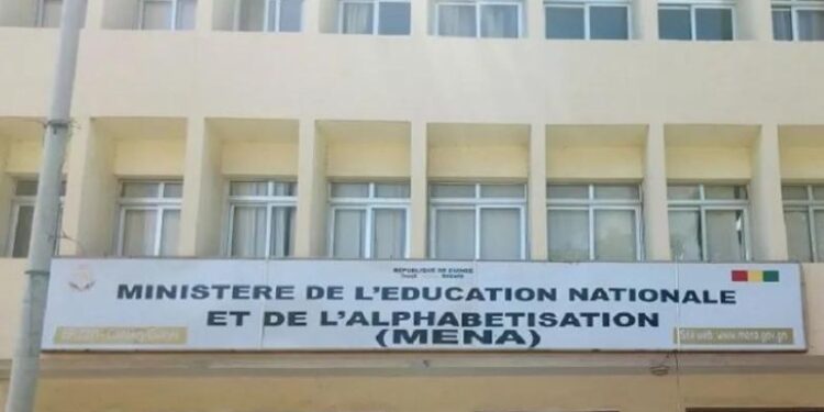 xr:d:DAFbSmYgce4:2,j:47446065448,t:23022210