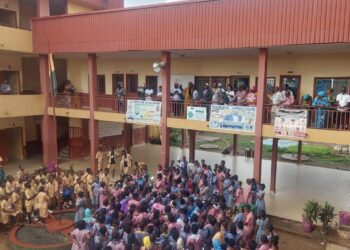 Examen d’entrée en 7ème année : 2090 candidats dont 1099 filles à Kaloum !!!