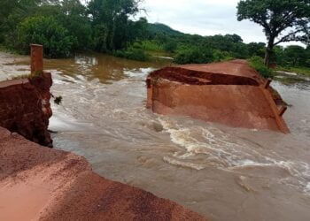 Urgent/Kérouané : Le pont de Fradou a cédé (images) !!!