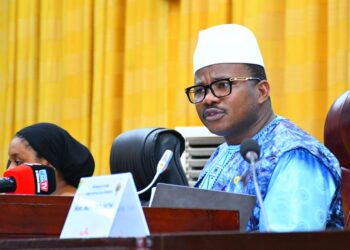 Avant-projet de Constitution : Le Président du CNT, Dr Dansa Kourouma convie l’ensemble des conseillers à une plénière spéciale ce lundi !!!