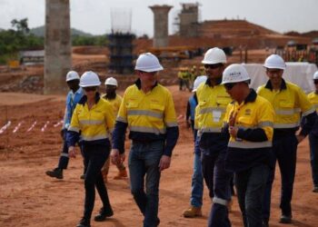 Rio Tinto Simfer annonce la fin des travaux des pieux de pont sur l’embranchement ferroviaire de Beyla – Kérouané (Communiqué) !!!