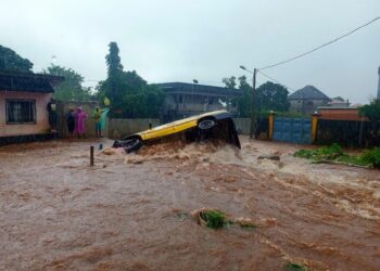 Une journée pluvieuse dans la capitale Conakry avec des inondations (images) !!!