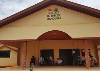 Mandiana : Une jeune fille retrouvée nue, enchaînée et séquestrée dans la chambre d’un Sergent !!!