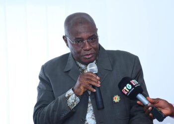 Avant-projet de la Constitution Réponse à Mansour Kaba qui dénonce un « travail mal fait »!!!