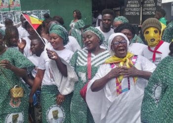 Éventuelle candidature du Gl Mamadi Doumbouya : Des femmes du marché Niger tranchent ‘’Nous on a déjà élu Doumbouya depuis longtemps’’ !!!