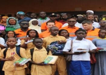 La SMD offre du sourire aux élèves et écoliers de sa concession minière