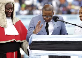 Botswana : Douma Boko a prêté serment comme nouveau président