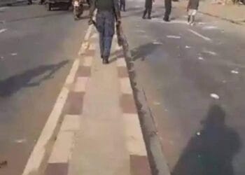 L’élève Abdoulaye Sylla du lycée Donka est décédé de manière tragique : Ses collègues manifestent dans les rues pour réclamer son corps