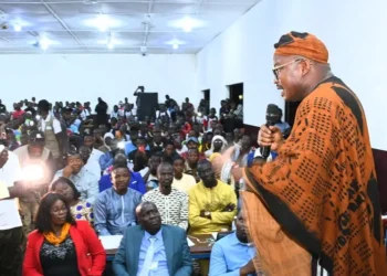 N’Zérékoré : Dr Dansa Kourouma en consultation avec les sages de la ville