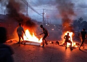 Mozambique: Au moins 21 morts dans les violences post-électorales, Noël morose