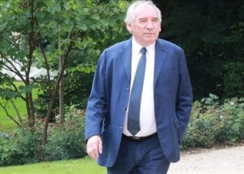 France : François Bayrou nommé Premier ministre par Emmanuel Macron