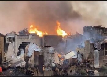 Conakry : un terrible incendie à Dabondy, d&rsquo;importants dégâts constatés 