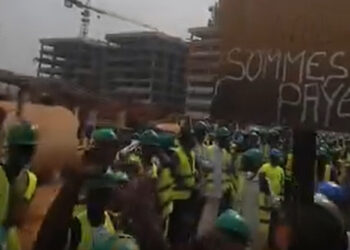 Conakry : le chantier de la cité administrative paralysé par une grève massive des ouvriers