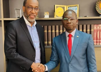 Arriérés de cotisations sociales des salariés de l’OGP : Aladji Cellou et le DG de la CNSS évoquent l’apurement de la dette