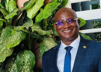 Ayant fui le pays à la pointe des pieds, un mandat d’arrêt international décerné contre Mohamed Doussou Traoré, l’ex DG du patrimoine bâti