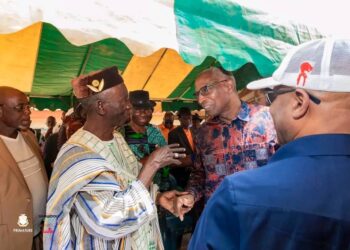 Immersion Gouvernementale : Le PM Amadou Oury Bah lance les activités à Nzérékoré