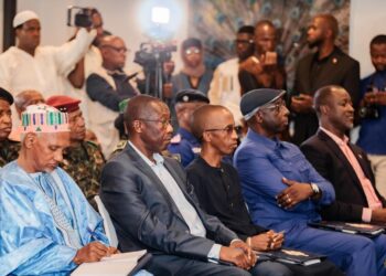 Relecture de l’avant-projet de nouvelle constitution, les experts choisis s’engagent