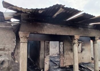 Dubréka: Une maison et tout son contenu partis en fumée au quartier Simbayah