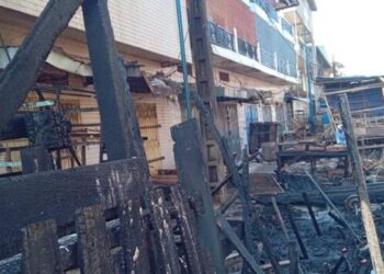 Conakry/Incendie à Madina: Plusieurs magasins consumés, des jeunes fumeurs de Kush pointés du doigt