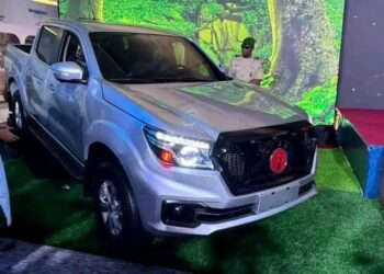 Conakry: les premiers véhicules Made in Guinea présentés au public