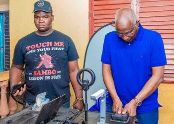 Conakry/PN-RAVEC: Le PM donne l’exemple et appelle à la mobilisation citoyenne