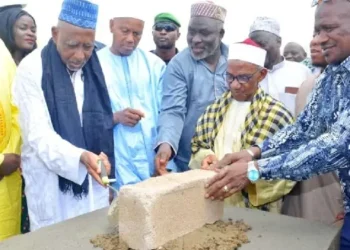 Kankan : Pose de la première pierre du siège régional de la Haute Autorité de la Communication (HAC)