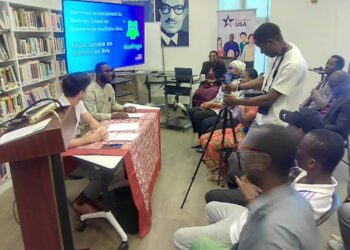 Apprentissage de l&rsquo;anglais : L&rsquo;ambassade des États-Unis d&rsquo;Amérique en Guinée lance le programme Duolingo school