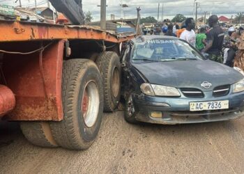 Circulation/Kissosso : Un camion fait marche arrière et percute des véhicules