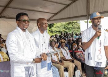 𝐌𝐨𝐮𝐍𝐚 𝐆𝐫𝐨𝐮𝐩 𝐓𝐞𝐜𝐡𝐧𝐨𝐥𝐨𝐠𝐲 𝐫𝐞𝐦𝐞𝐭 𝐮𝐧 𝐢𝐦𝐩𝐨𝐫𝐭𝐚𝐧𝐭 𝐥𝐨𝐭 𝐝’𝐨𝐫𝐝𝐢𝐧𝐚𝐭𝐞𝐮𝐫𝐬 𝐚𝐮𝐱 𝐞́𝐭𝐮𝐝𝐢𝐚𝐧𝐭𝐬 𝐝𝐞𝐬 𝐂𝐏𝐆𝐄 𝐝𝐚𝐧𝐬 𝐥𝐞 𝐜𝐚𝐝𝐫𝐞 𝐝𝐮 𝐏𝐫𝐨𝐠𝐫𝐚𝐦𝐦𝐞 𝐒𝐢𝐦𝐚𝐧𝐝𝐨𝐮 𝐀𝐜𝐚𝐝𝐞́𝐦𝐲