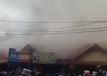 Urgent: un grave incendie signalé au marché de Coyah