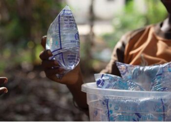 Mamou : un sachet d’eau minérale vendu à 1 000 GNF