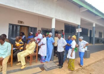 Hôpital/Dinguiraye : Une patiente paie 1 500 000 GNF pour une césarienne 