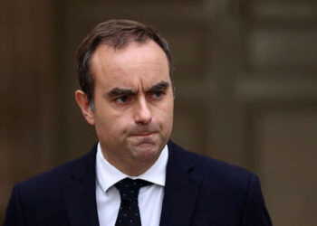 Démission du premier ministre français Sébastien Lecornu, dont le gouvernement était fragilisé dès sa nomination