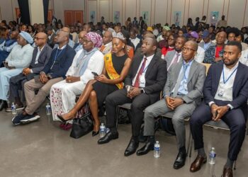 Paris : tenue de la 5ème édition du salon de l’Emploi et de l’Entreprenariat