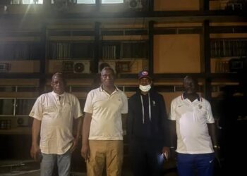 Incendie au ministère de la Sécurité, le PM Amadou Oury Bah sur les lieux