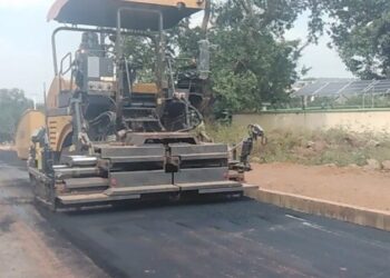 Koubia : lancement des travaux de bitumage de la voirie urbaine