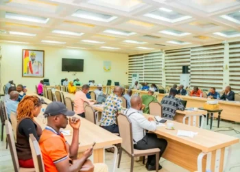 Palais du peuple : Le CNT poursuit l’élaboration des lois organiques d’application de la nouvelle Constitution