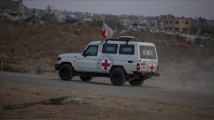 La Croix-Rouge réduit massivement son budget et supprime 2 900 postes