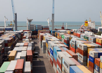 Guinée : suspension de toutes les surestaries du 15 décembre 2025 au 31 janvier 2026 (conseil des ministres)