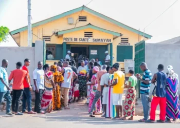Scrutin présidentiel : le Président du CNT vote à Coyah et prône sérénité et responsabilité