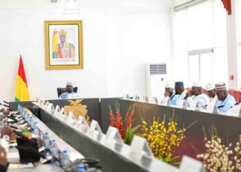 Guinée : démission du Gouvernement du PM Amadou Oury Bah (Communiqué)