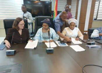 Santé : la Guinée et les États-Unis signent un protocole d’accord de 142 millions de dollars