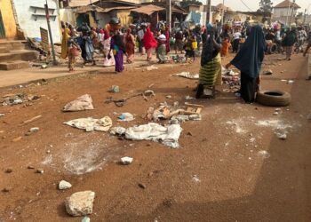 Déguerpissement à KM36 des femmes marchandes dispersées lors d’une intervention des forces de sécurité