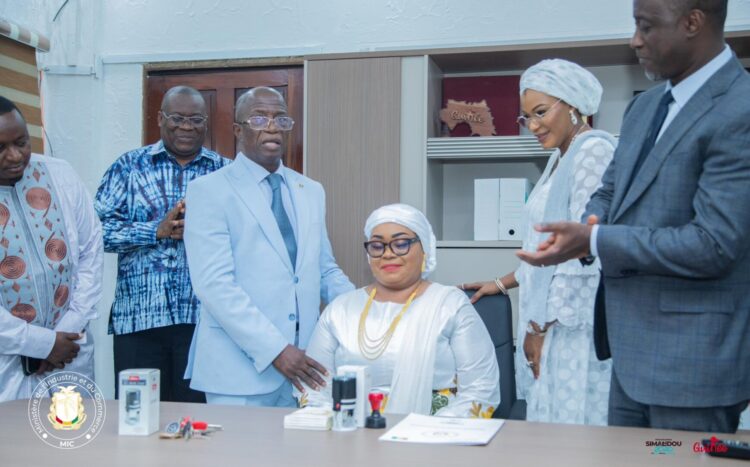 Ministère de l’Industrie et du Commerce : Fatima CAMARA installée dans ses fonctions