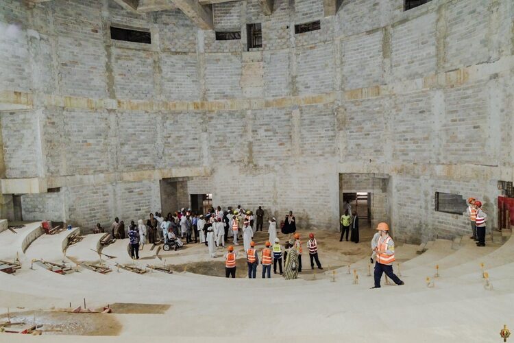 Les conseillers nationaux en visite sur le chantier du futur siège de l’Assemblée nationale